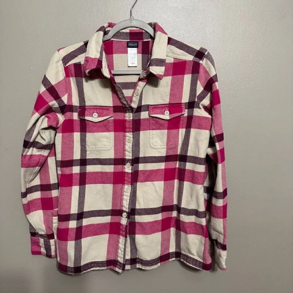 Patagonia pink cream plaid button up size small